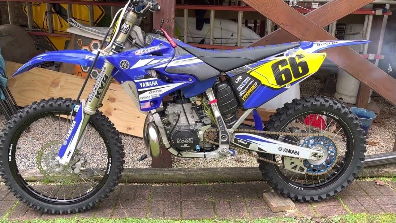YZ250 first start after frameoff rebuild. YouTube