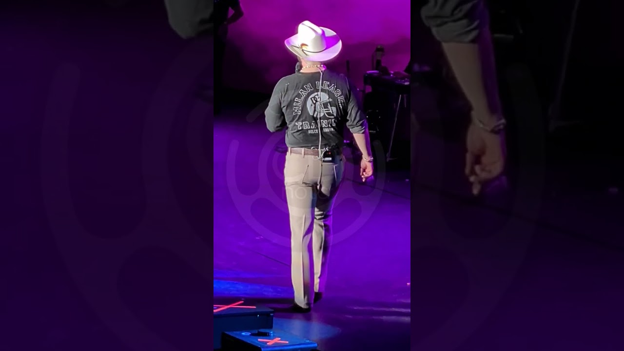 Carin León y la fiebre de Luis miguel "Hasta que me olvides"