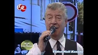 Arif Şentürk - Hastane Önünde İncir Ağacı