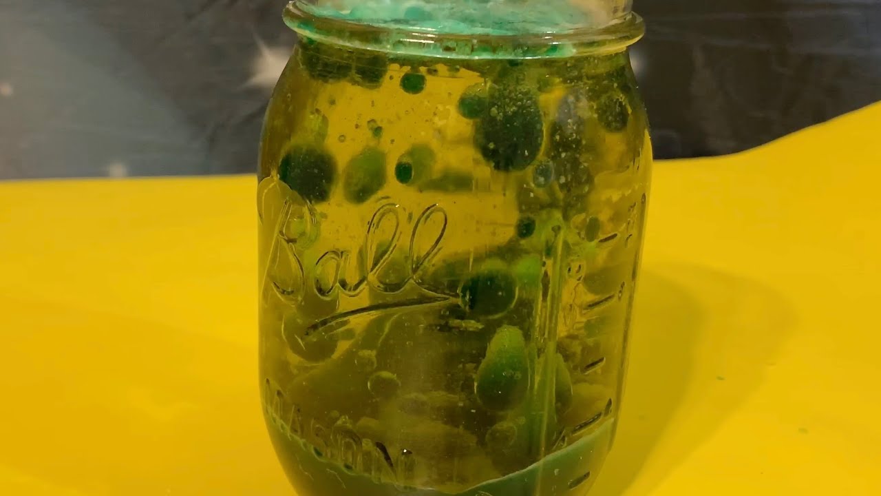 Homemade Lava lamp Oil and water experiment on Science Lab Lab Lab