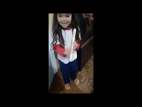 Aluna de Flauta EMEF Prof Maestro Alex Martins Costa