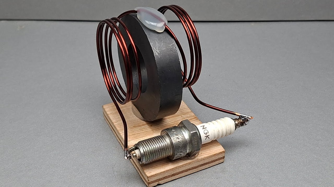 Как создать бесплатное электричество, работающее от большого магнита, используя медную проволоку ...