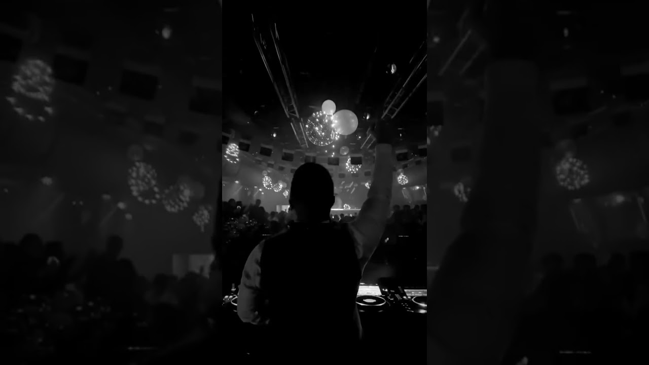 Laugix & Hotinga - kappee (Klaphouse Records)