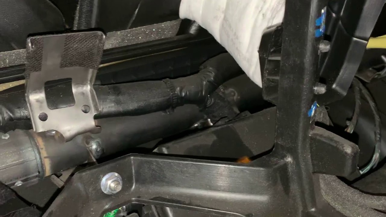 Kia Sorento Body Control Module - YouTube