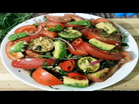 Video: Green Salad With Zucchini And Avocado