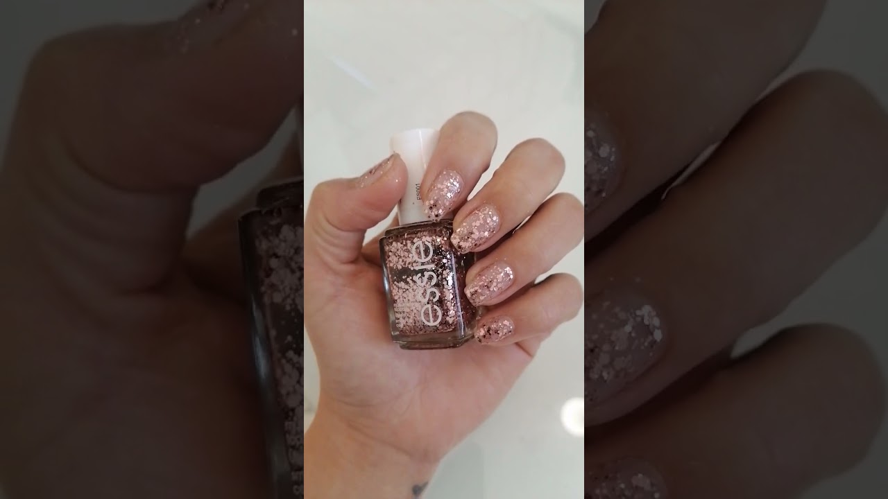 a cut above ESSIE Glittery regular polish