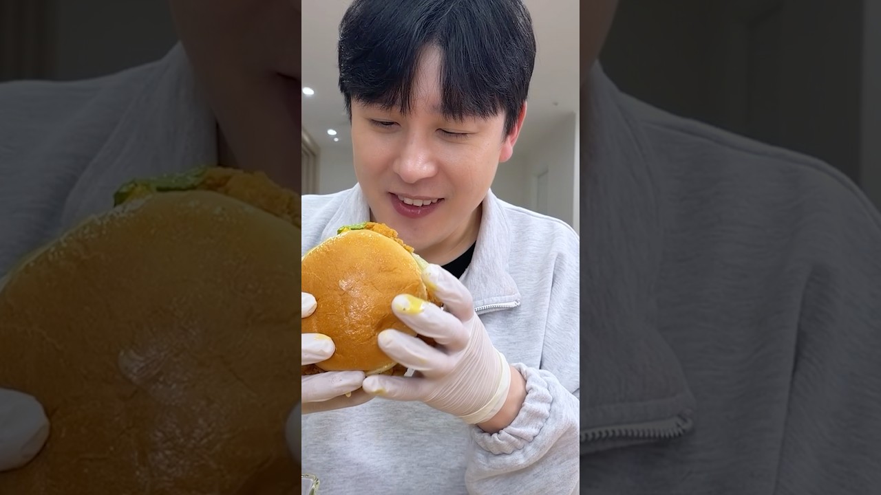 KFC Burger MUKBANG🍔 #shorts