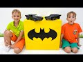 Vlad e niki se divertem com carros de brinquedo do batman