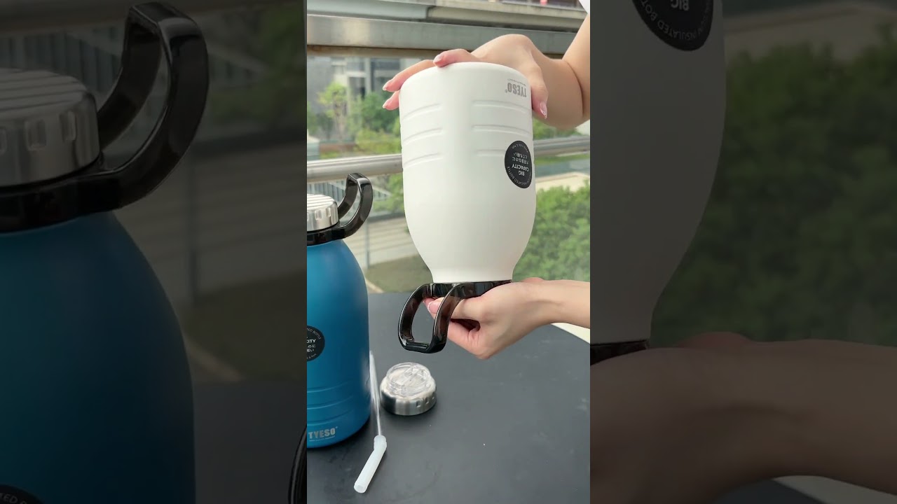Tyeso Big Capacity Outdoor Water Bottle with Handle