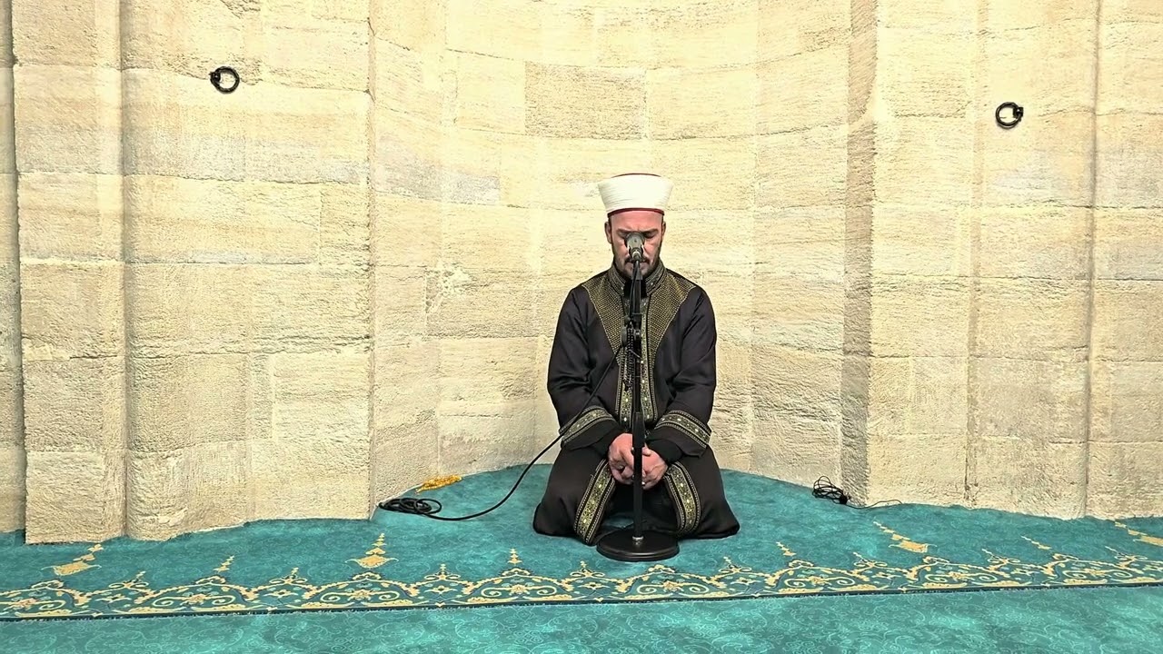 Rüstempaşa Cami Uzman İmam Hatibi Mustafa TOPÇU'dan Amenerasülü