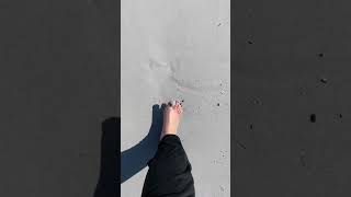 Feet at the beach! 👣