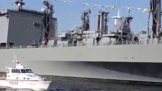 補給艦ましゅう 輸送艦おおすみ 2015.10.14海上自衛隊艦艇一般公開 横浜港 観艦式