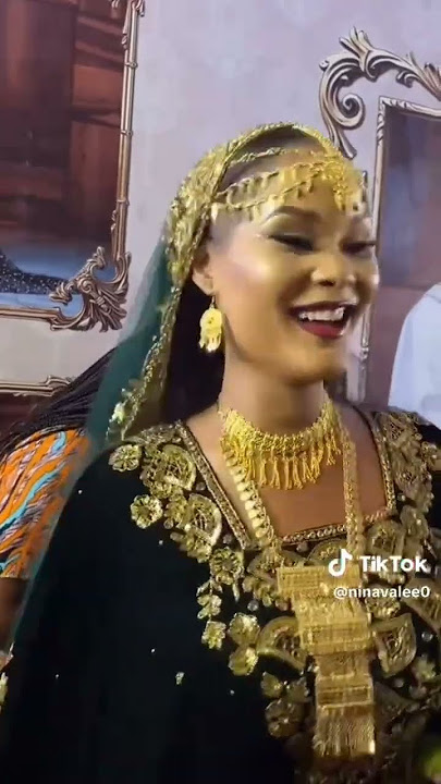Kwa Hilo Hujanikomoa by Leyela Rashid. #musi #hamisamobetto #wedding#tanzania #taarab