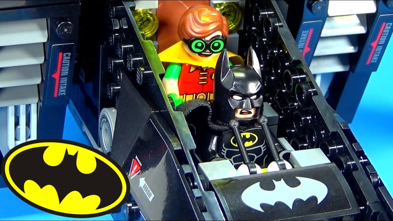 Harley Quinn Pretends to be Good to Steal Batman's NEW LEGO Batwing ????