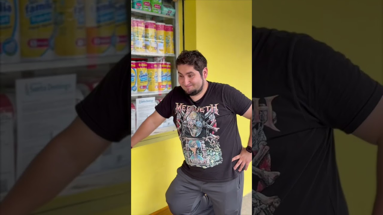 No quería atender ni pasar los productos y al final pasó esto.