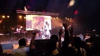 MANGO BUTTER (with intro of RELOCATE), Durand Bernarr and band