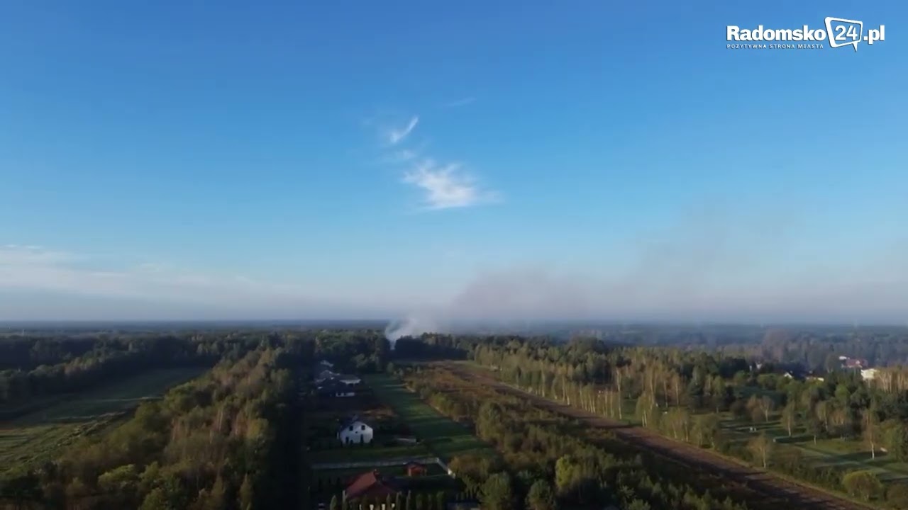 Potężny pożar w Radomsku. Zakład stolarski w płomieniach