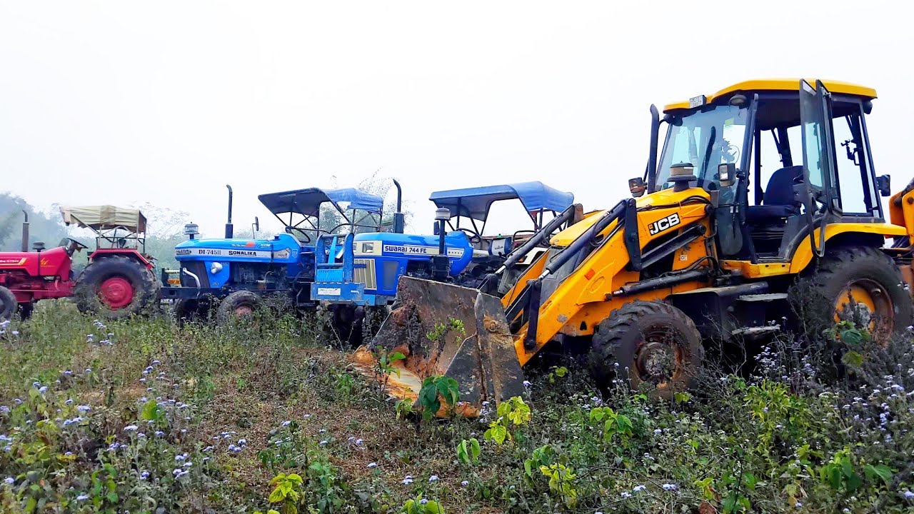 JCB 3dx Super Loading Mud DI-745 Sonalika Tractor, Swaraj 744-FE And Mahindra Tractor 