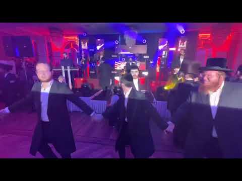Shimy live production Lipa schmelzer singer
