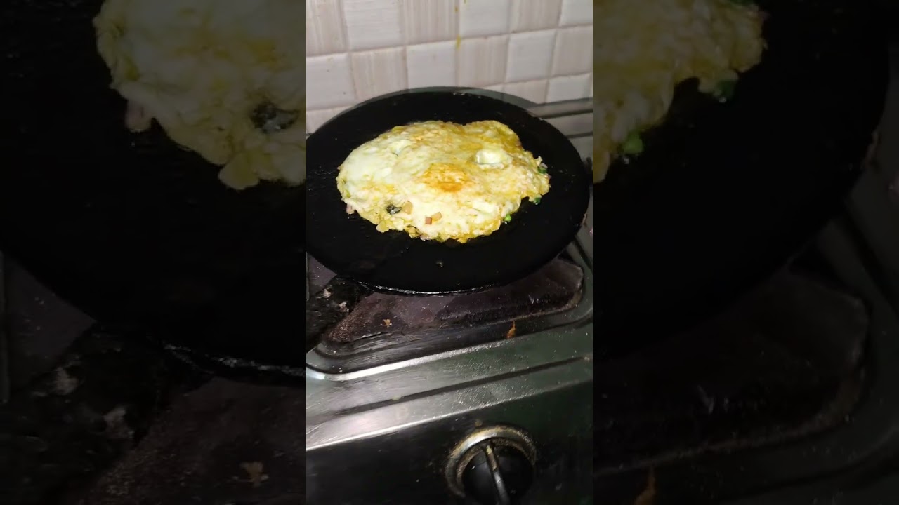 सब्जी से मन भर गया तो मैने बनाया ओमलेट अपने स्टाईल मे