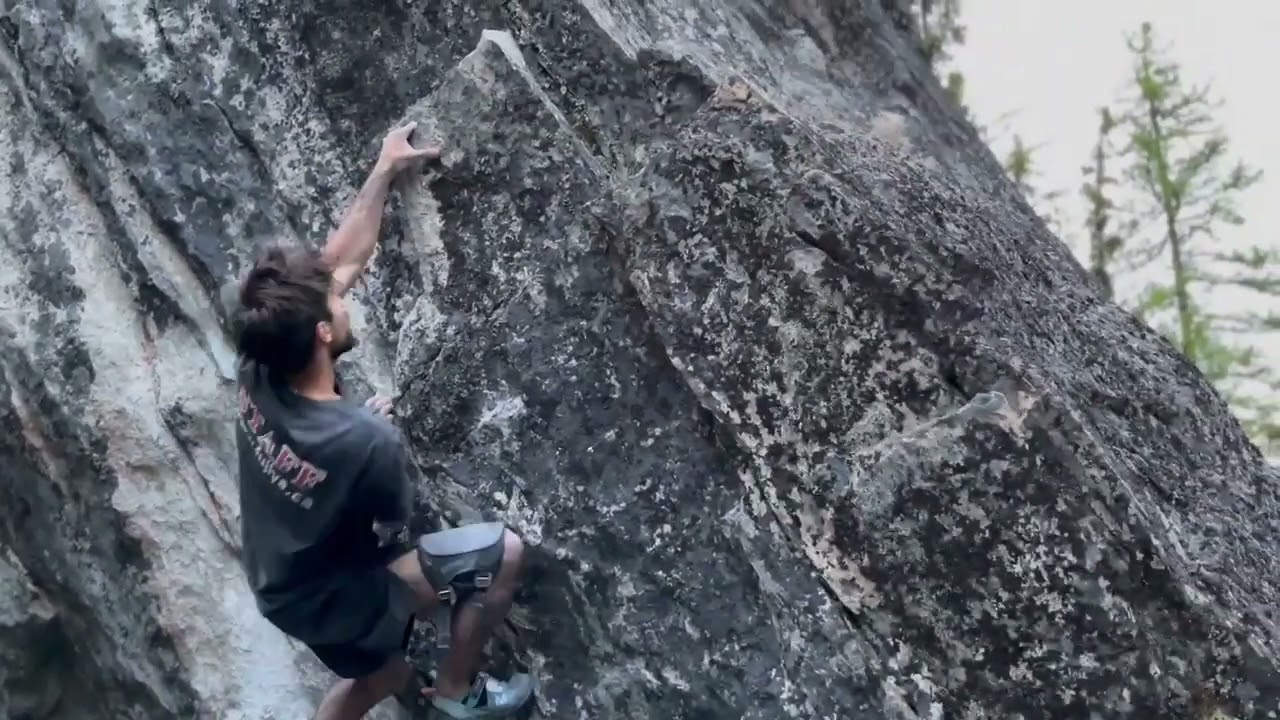 Sons of Boreus (V12), Kelowna Boulderfields