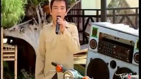 Video cảm động rơi nước mắt  - Kiếp mồ côi