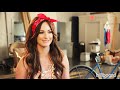 Capture de la vidéo Kacey Musgraves On Being A Country Rebel And Women In Country Music