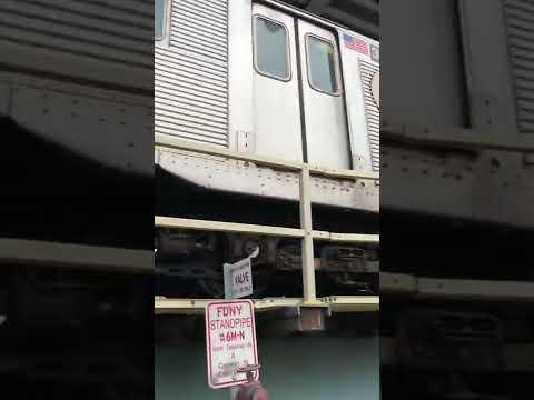 NYC SUBWAY R32 IN SERVICE IN 2017 