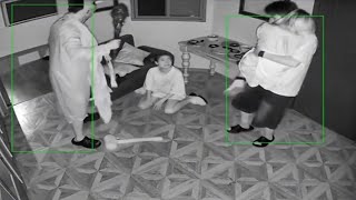 盘点密室逃脱的搞笑场面,NPC与玩求的社死现场,监控下的前笑时刻#密室逃說下的一基 #前笑视频 P2  #NPC #tiktok #douyin screenshot 2