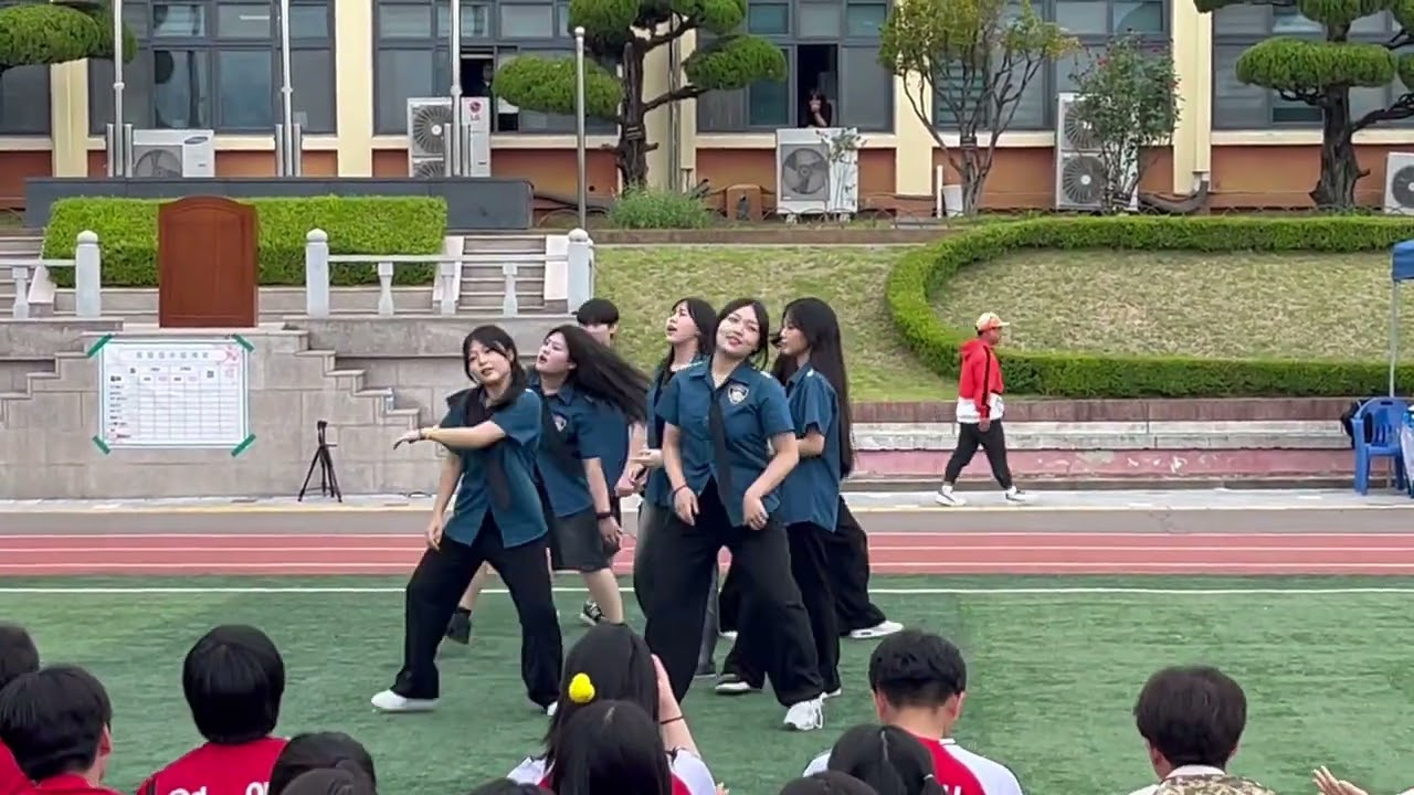 이서고등학교 체육대회 1학년 입장식