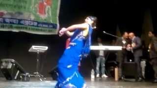 Video thumbnail of "Radia dance akashe batashe"