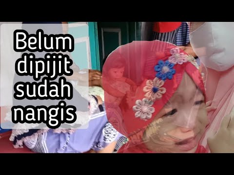 Pijitin Sifa ke tukang pijit || jatuh dikamar mandi