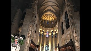 St John the Divine NY Midnight Mass 2017 - Offertory procession