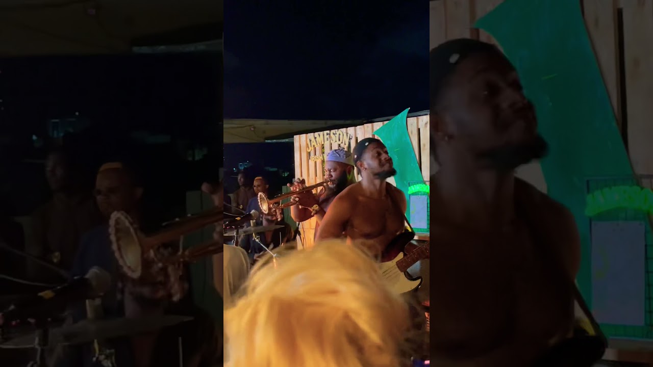 在 YouTube 上观看 Etuk Ubong x The Cavemen (Album Listening Party) 在 YouTube 上观看 Etuk Ubong x The Cavemen (Album Listening Party)