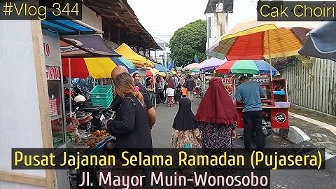 Pujasera (Pusat Jajanan Selama Ramadan) di Jl. Mayor Muin, Wonosobo