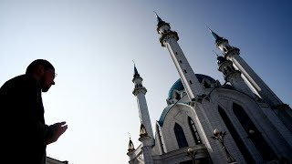 Как правильно заходить в мечеть?