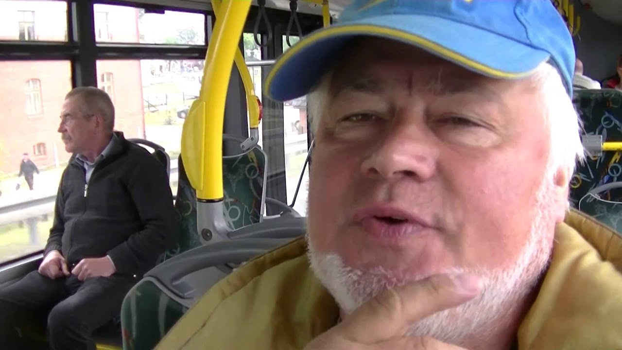 KANARY W TUNELU POD KANAŁEM KASZUBSKIM W GDAŃSKU  POLUJĄ NA KLIENTA W AUTOBUSIE!