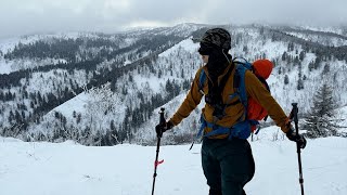 スキー、登山 Ski on the three sides of the mountain, Sanmen-yama, which is 547m
