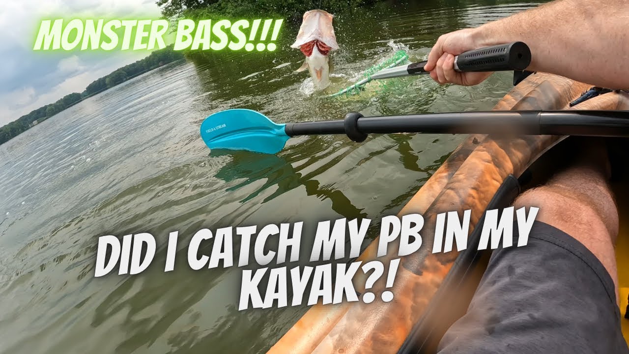 I caught an absolute GIANT bass kayak fishing in Ohio! Bass Manager The Best Bass Fishing