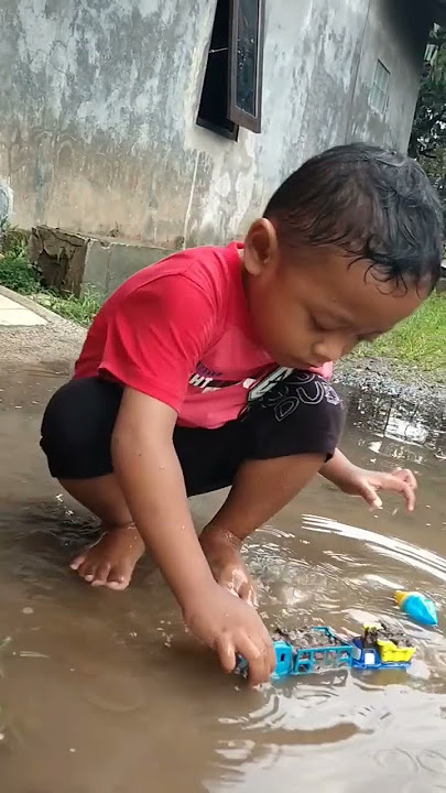 ra minggir tabrak derrr #shorts #shortsfeed #ora #minggir #tabrak #song