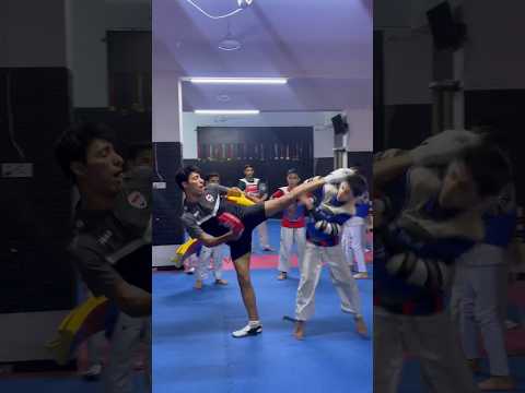 تدريبات تايكواندو تايكواندو Teakwondo تايكوندو Teakwondokicks ياسرعقيل Mma Sporttaekwondo 