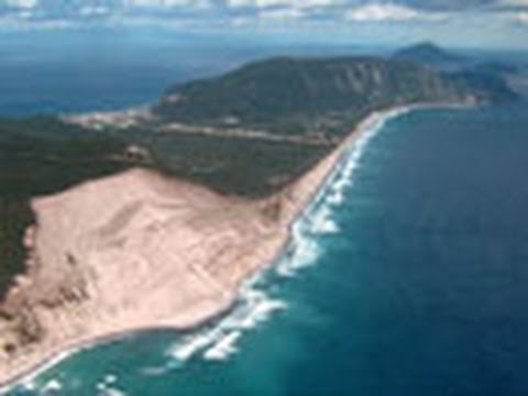 空から見る日本の海岸線と港湾　 伊豆諸島① 空から見た日本 （3）新島、式根島、神津島 - YouTube