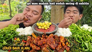 Wow lahap betul ! Mukbang ampela merah jegur genjer daur ulang jengkol mentah sambel terasi