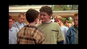 Malcolm stands up against the school bully - Steve got "hit" - Malcolm in The Middle S01E01