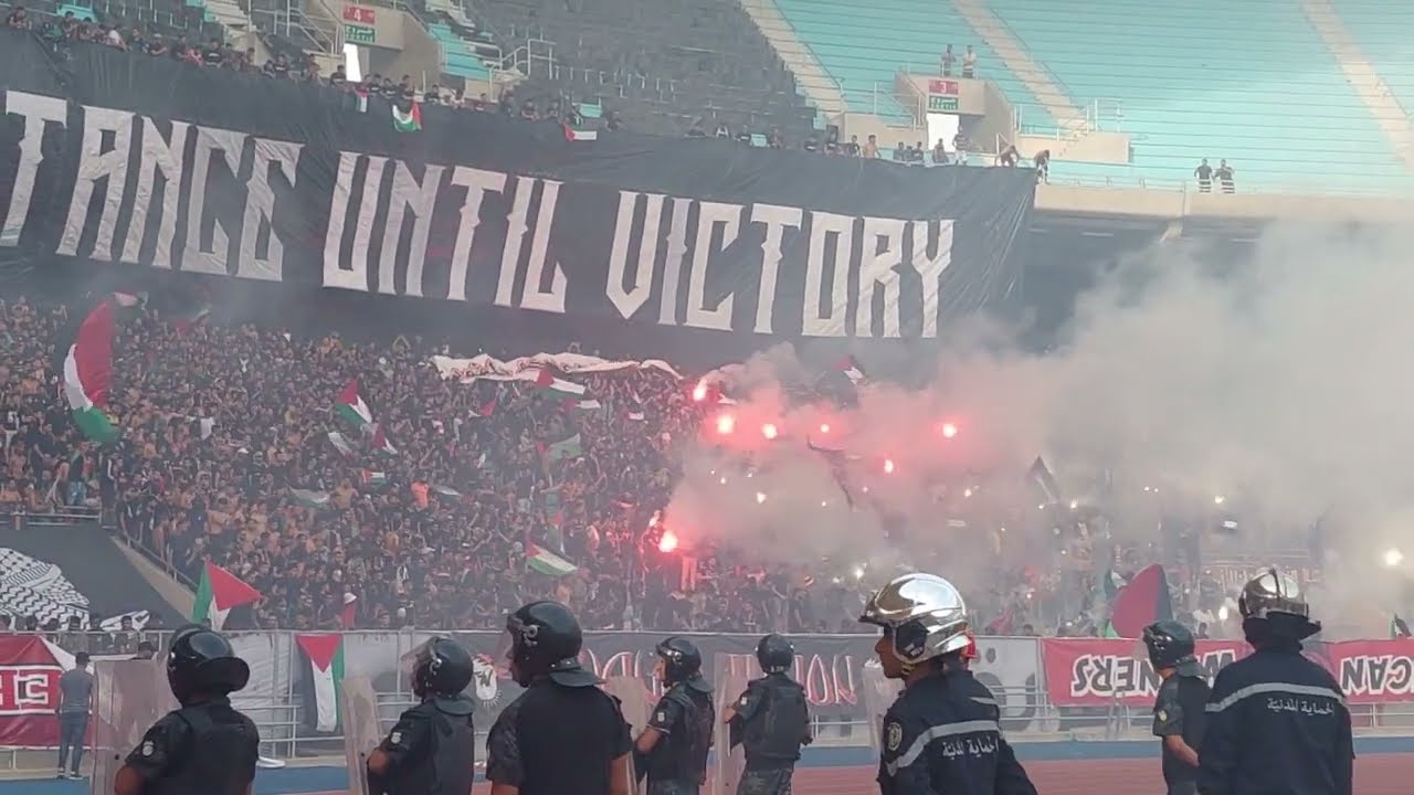 عرض مهيب و مزلزل يقدمه جمهور النادي الافريقي في جحيم ملعب رادس.فيديو يقشع الأبدان.