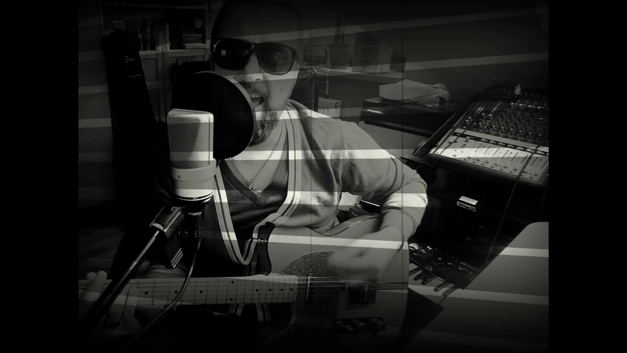 Jacek Kuderski - Broken Imaginary Time (The Soundtrack Of Our Lives cover) [Room Version]