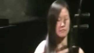 Jing Wang Performs The Grape Season