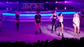 Alizée & Priscilla Betti Dals La Tournée 2016 Dancing Queen Danse De Groupe