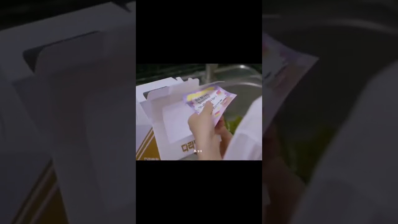 Why they are so mean to her! 