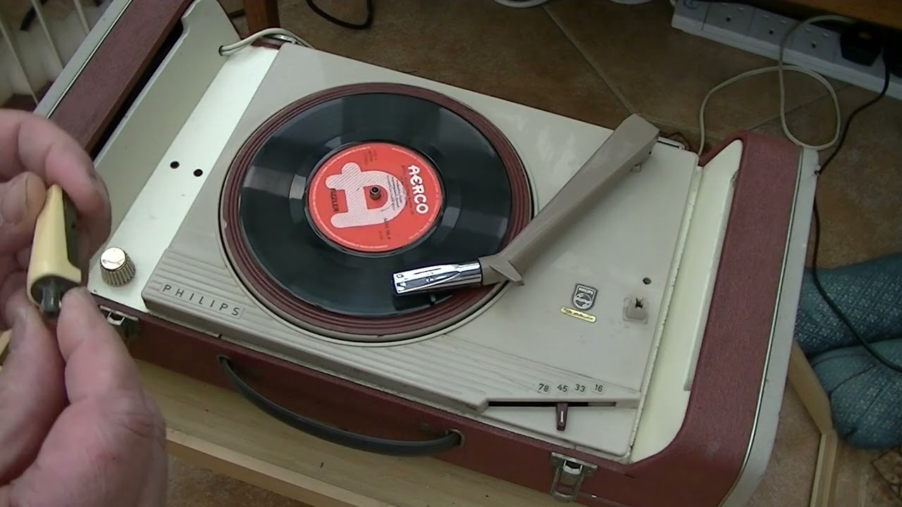 Philips AG4156/00 Stereo Record player from 1961 restored - YouTube